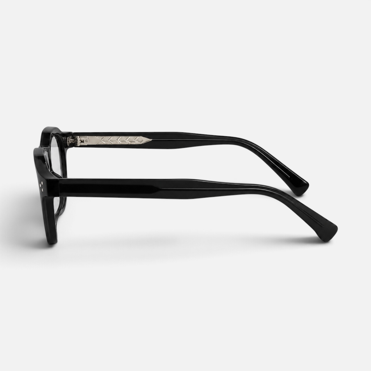 Savio Round Black